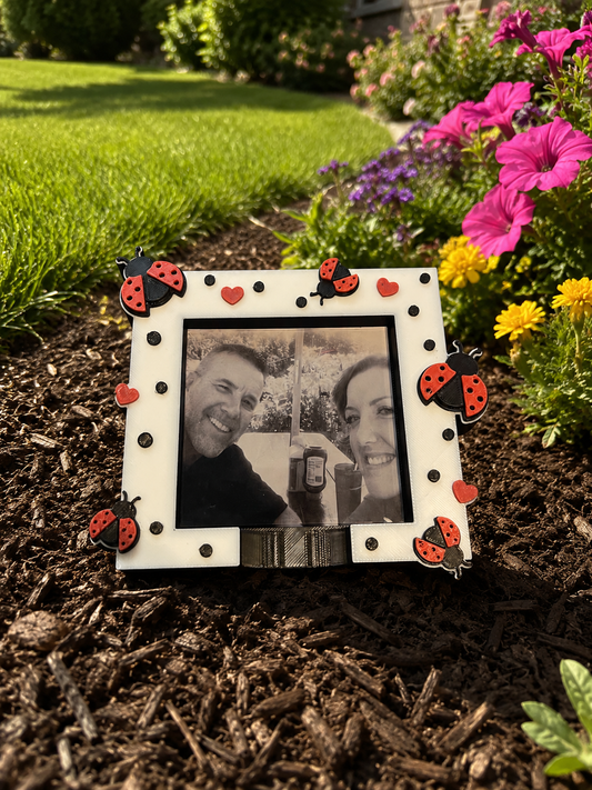 Post It or Picture It Holder